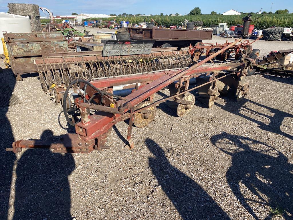 Image of International Harvester 510 Image 1