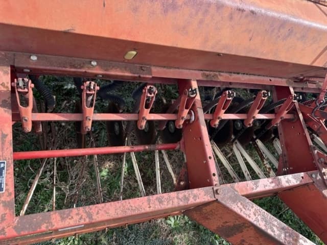 Image of International Harvester 510 equipment image 3