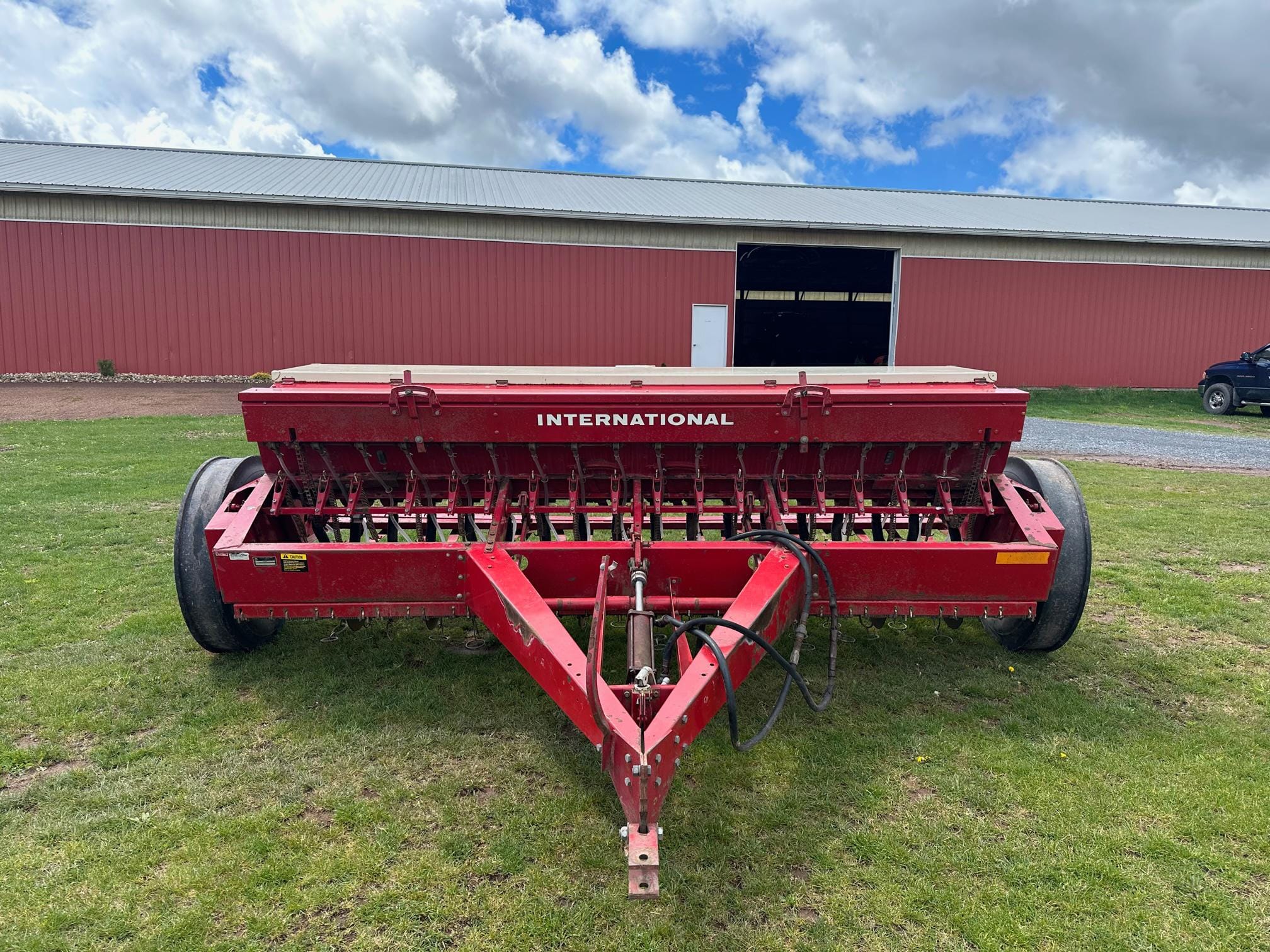 International Harvester 510 Equipment Image0