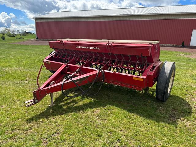 Image of International Harvester 510 equipment image 1