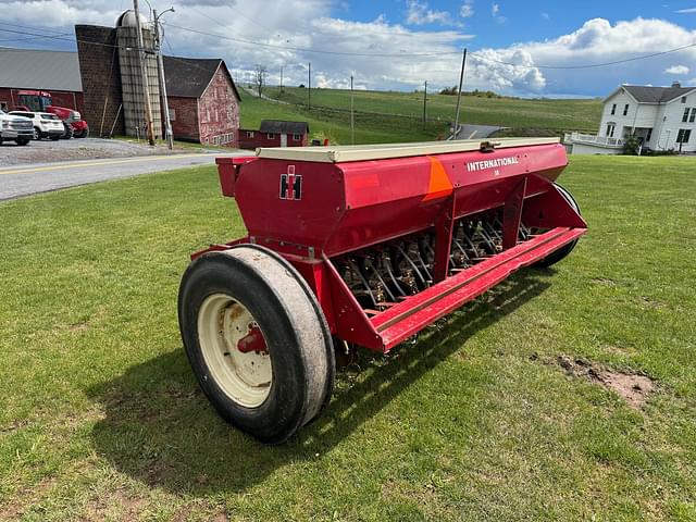 Image of International Harvester 510 equipment image 3