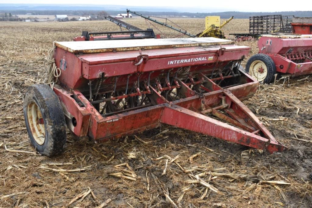 International Harvester 510 Equipment Image0