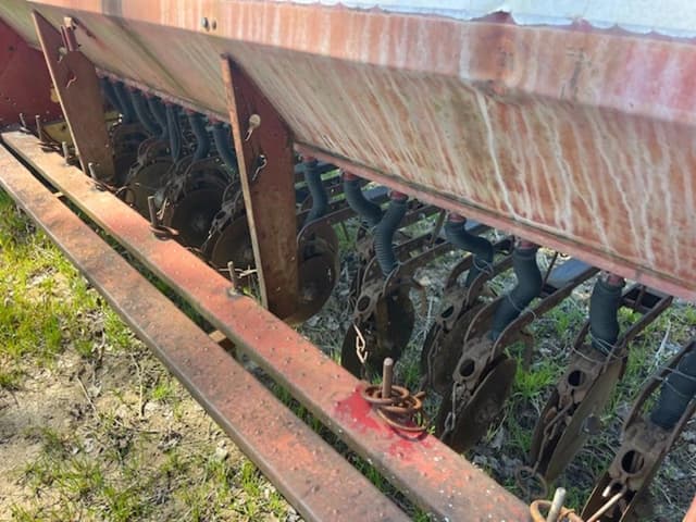 Image of International Harvester 5100 equipment image 4