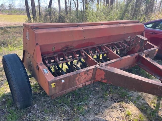 Image of International Harvester 5100 equipment image 2