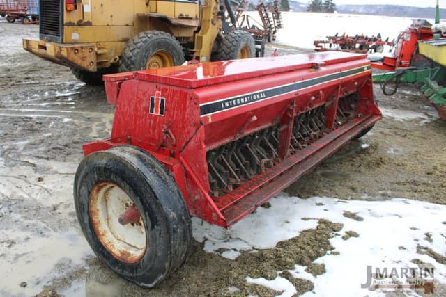Image of International Harvester 5100 equipment image 3