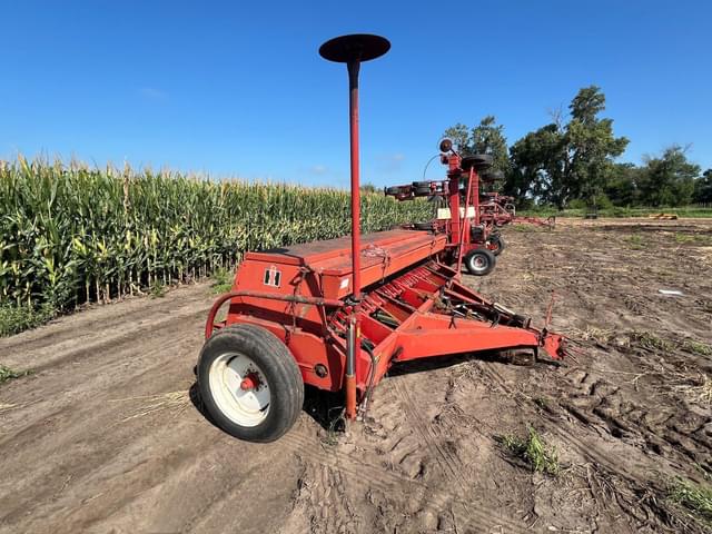 Image of International Harvester 5100 equipment image 3