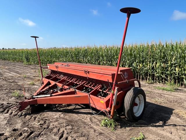 Image of International Harvester 5100 equipment image 2