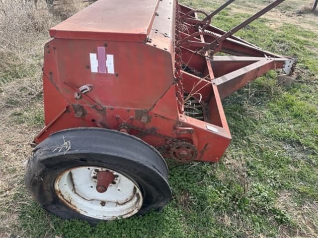Image of International Harvester 5100 equipment image 3