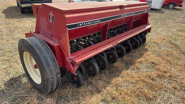 Image of International Harvester 5100 equipment image 3