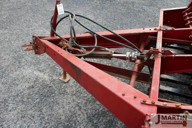 Image of International Harvester 5100 equipment image 4