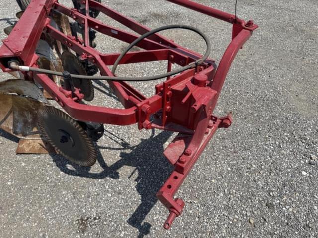 Image of International Harvester 540 equipment image 4
