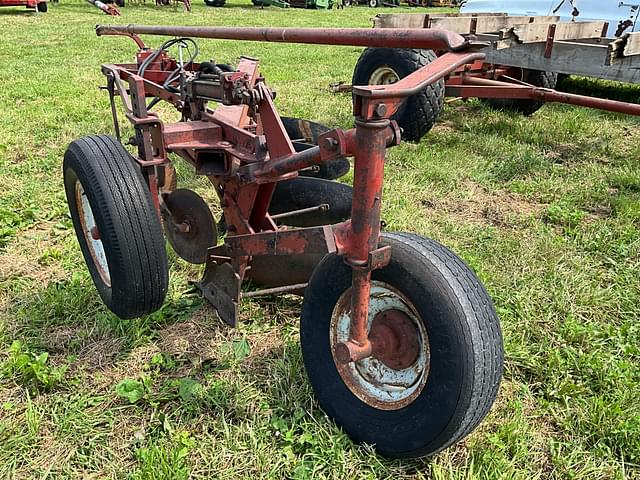Image of International Harvester 540 equipment image 2