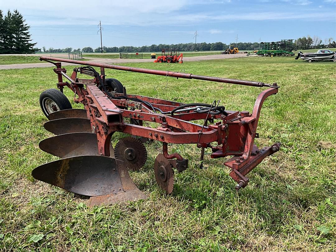 Image of International Harvester 540 Primary image