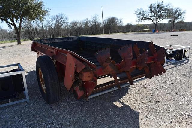 Image of International Harvester 540 equipment image 3