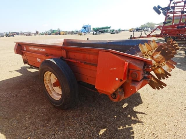 Image of International Harvester 540 equipment image 3