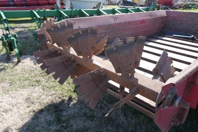 Image of International Harvester 540 equipment image 4