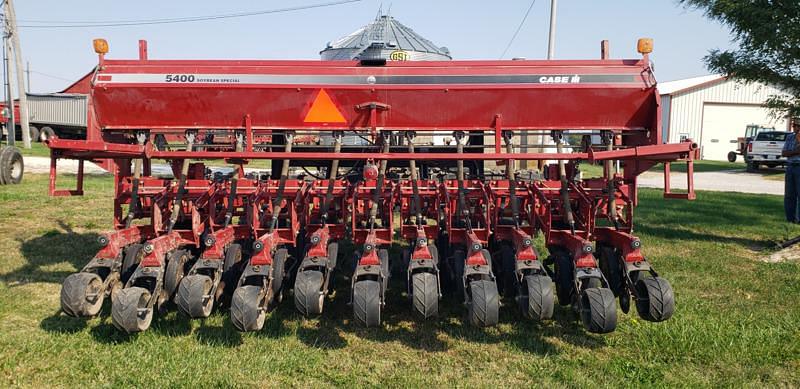 Image of International Harvester 5400 Primary image