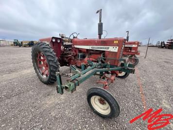 Main image International Harvester 544