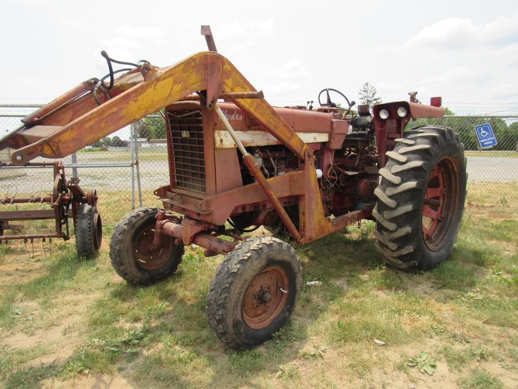 Main image International Harvester 544