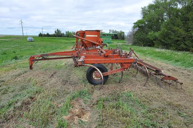 Image of International Harvester 55 equipment image 1