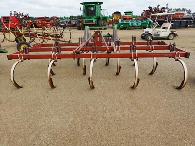 Image of International Harvester 55 equipment image 3