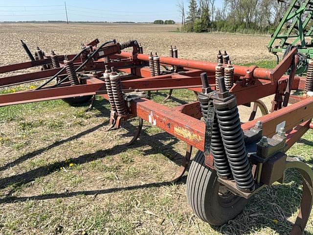 Image of International Harvester 55 equipment image 2