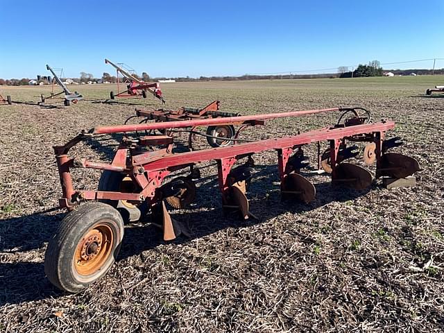 Image of International Harvester 550 equipment image 3