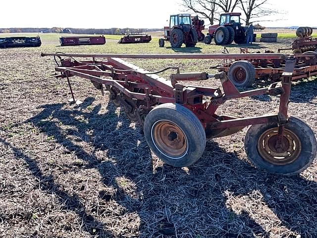 Image of International Harvester 550 equipment image 4