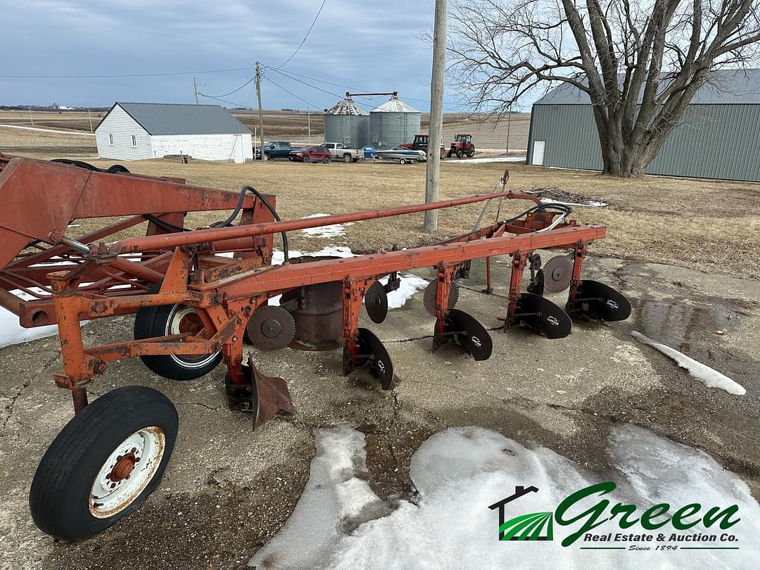 Image of International Harvester 550 Image 1