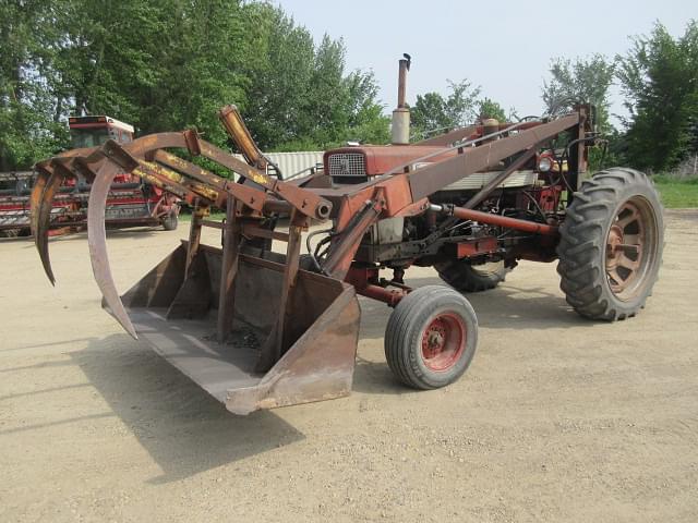 Image of International Harvester 560 Primary image