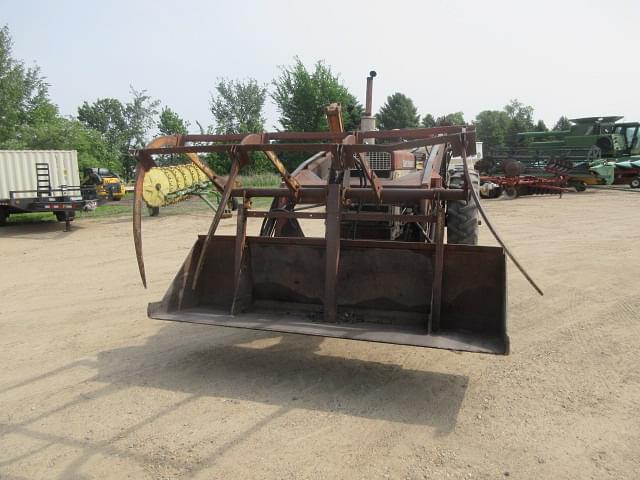 Image of International Harvester 560 equipment image 3