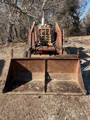 International Harvester 560 Image