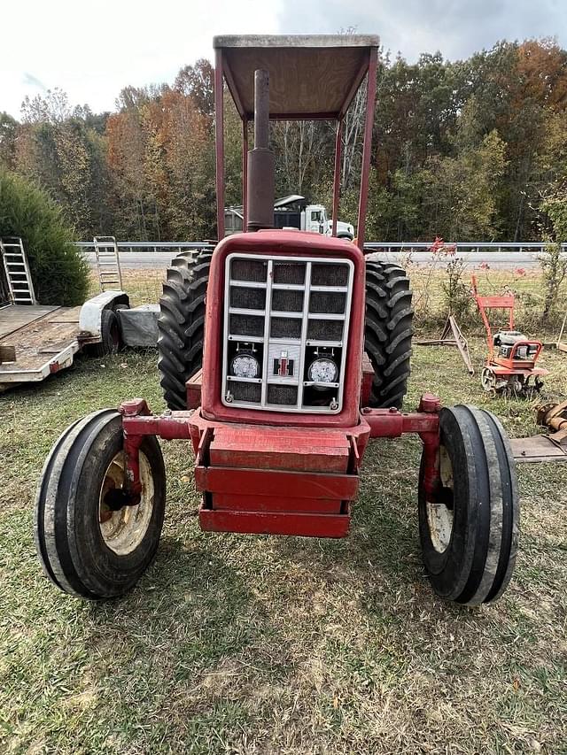 Image of International Harvester 574 equipment image 1