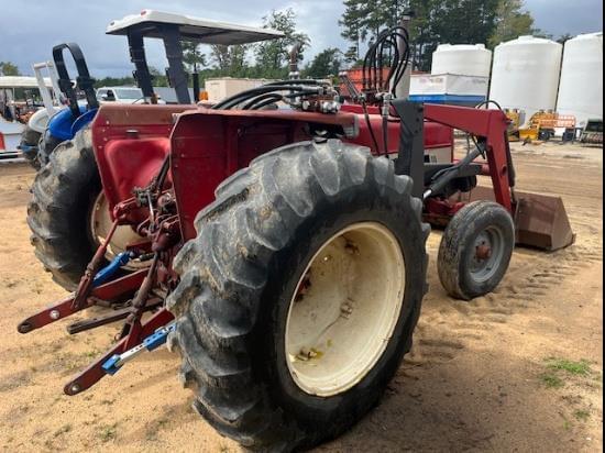 Image of International Harvester 574 equipment image 3