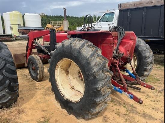 Image of International Harvester 574 equipment image 2
