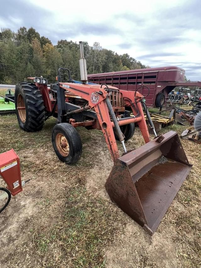 Image of International Harvester 574 equipment image 4