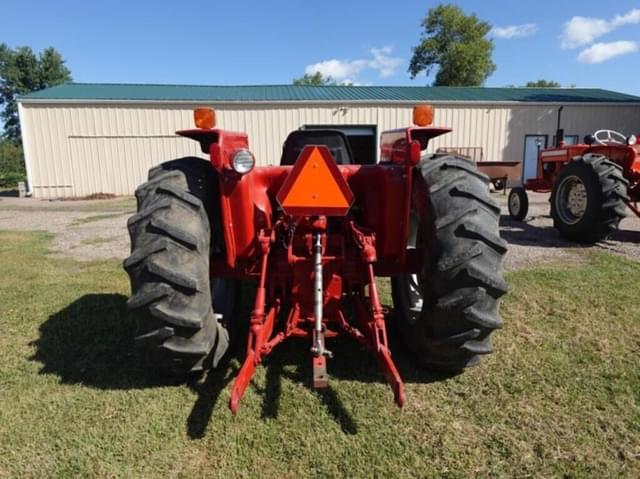 Image of International Harvester 574 equipment image 2