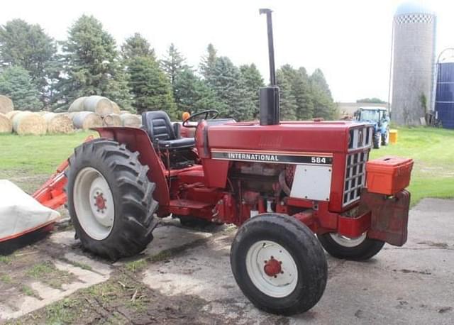 Image of International Harvester 584 equipment image 2