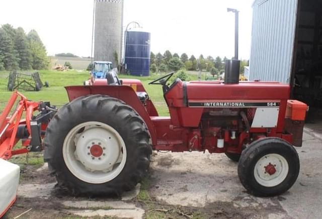 Image of International Harvester 584 equipment image 3