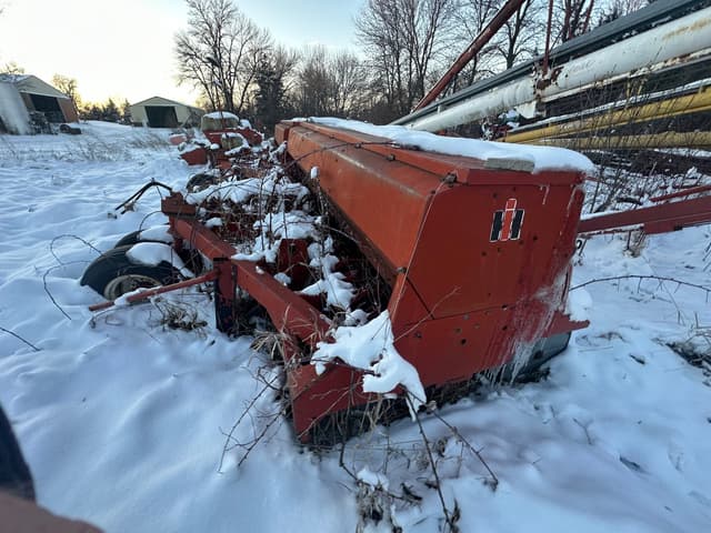 Image of International Harvester 6200 equipment image 1