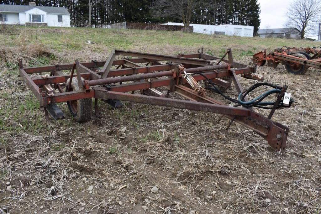 Image of International Harvester 645 Image 0