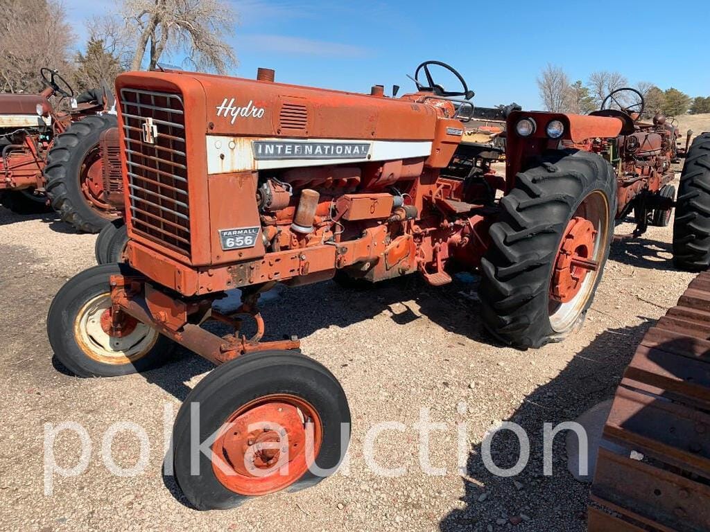 Main image International Harvester 656