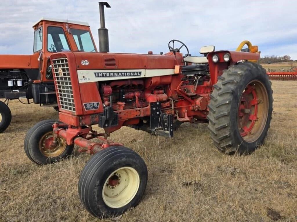 Image of International Harvester 656 Primary image