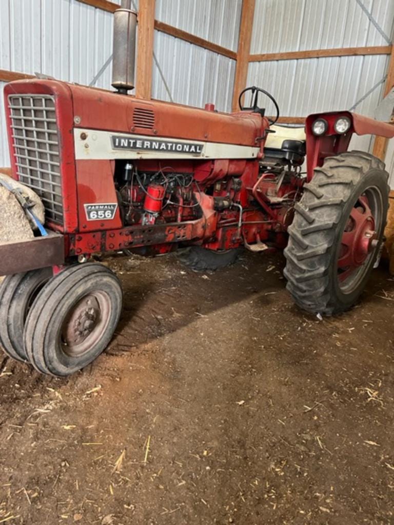 Main image International Harvester 656