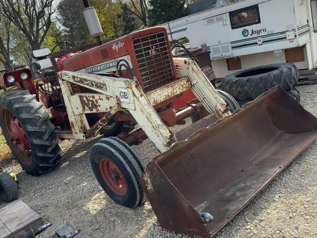 Image of International Harvester 656 equipment image 1