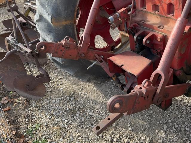 Image of International Harvester 656 equipment image 3