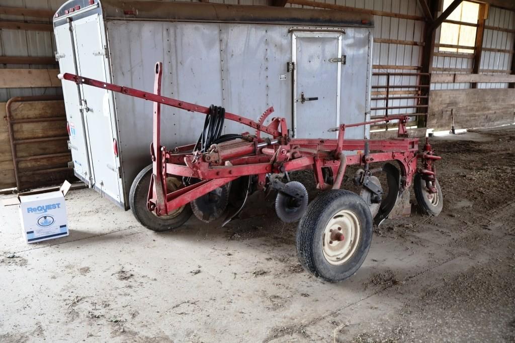 Image of International Harvester 70 Image 0