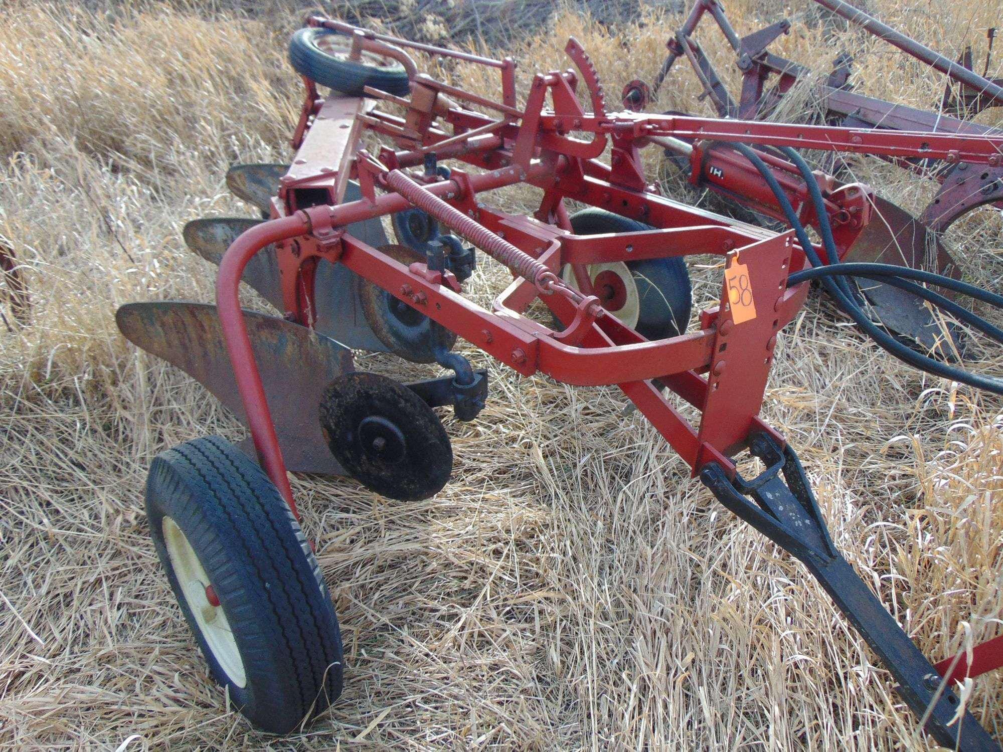 Main image International Harvester 70