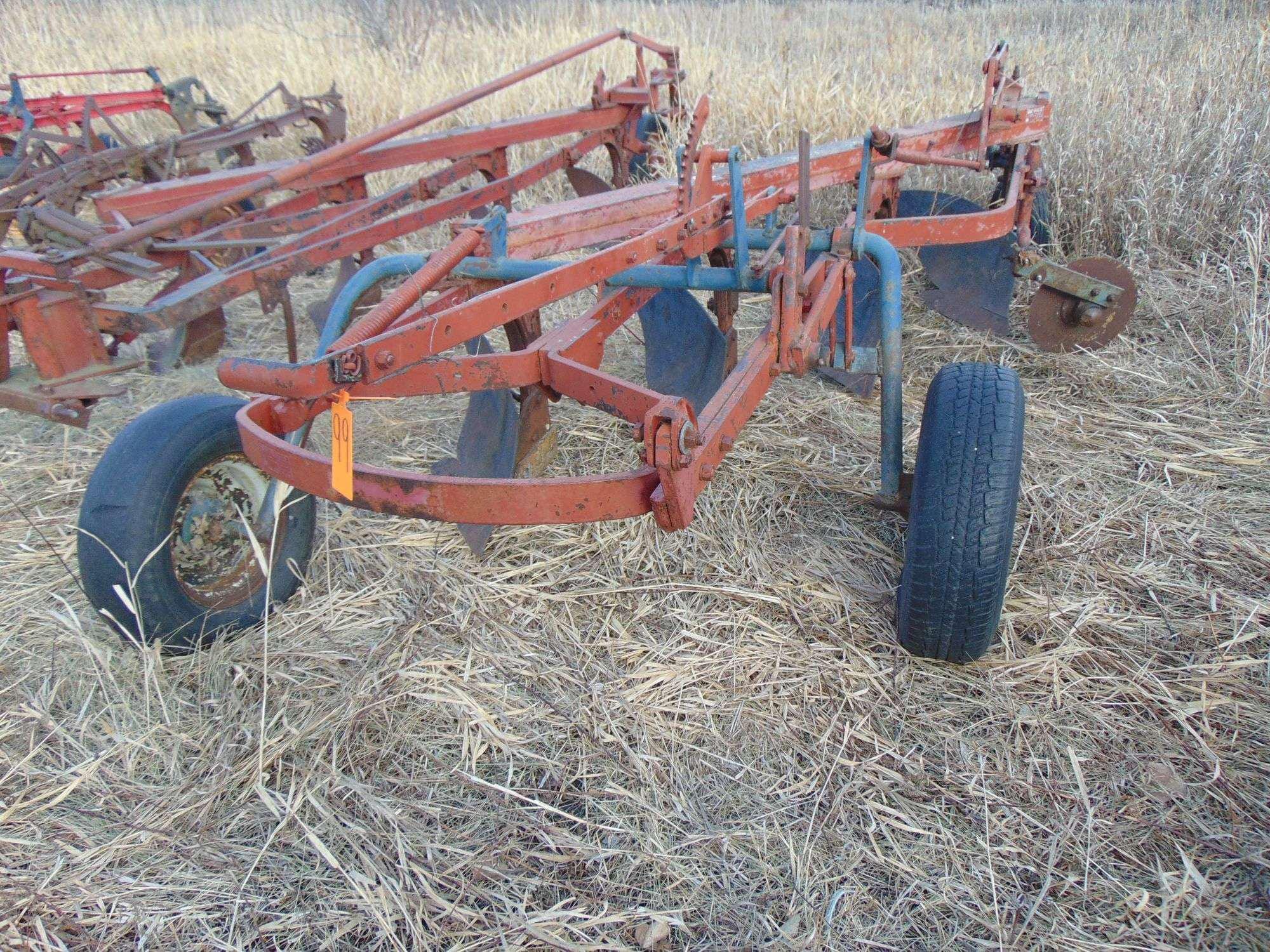 Main image International Harvester 70