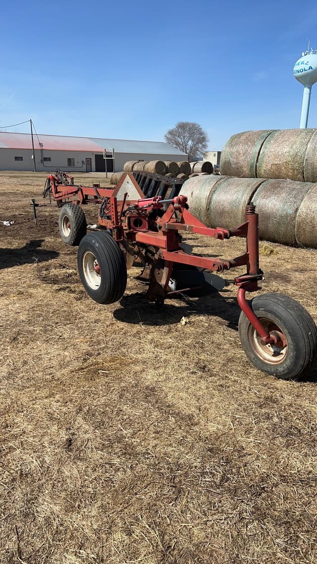 Image of International Harvester 700 equipment image 3